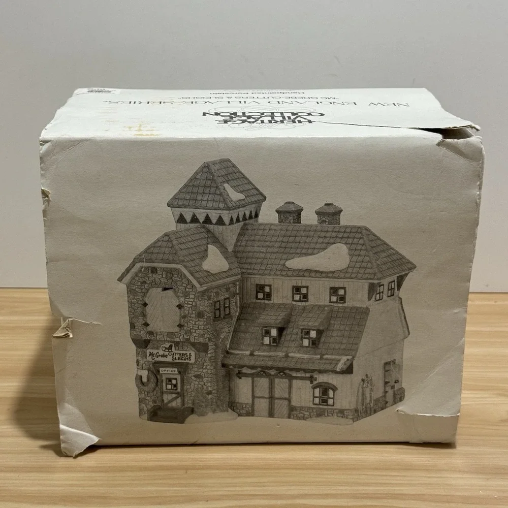 Dept 56 New England Village Series Mc Grebe Cutters & Sleighs Box & Light 5640-5 - Picture 15 of 16